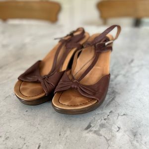 Dansko Necci Black Leather Cross Strap Wedge Sandals Women's Size EUR 37 US 6.5